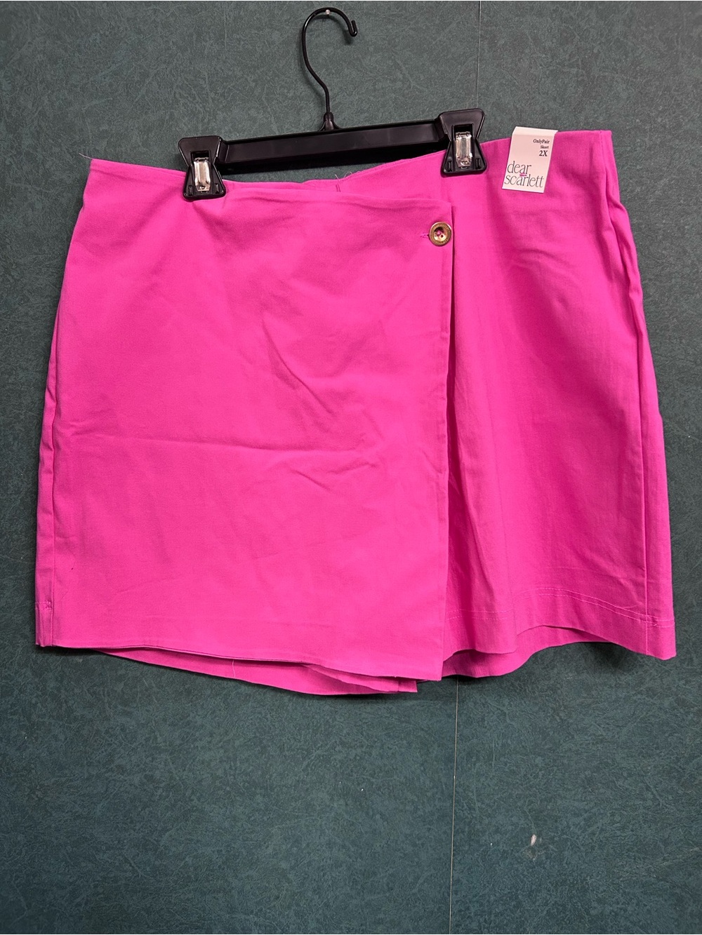 NWT Dear Scarlett 2X Hot Pink Faux Wrap Skort with Gold Button